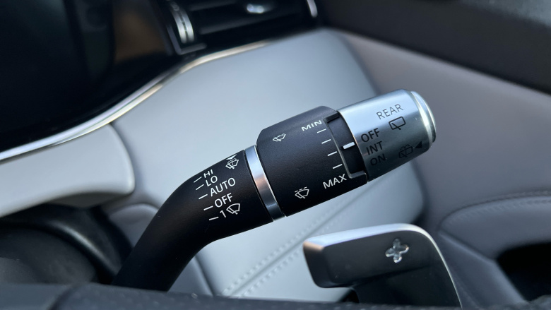 Land Rover Range Rover Evoque 2.0 D200 R-Dynamic HSE 5dr Auto Diesel Hatchback